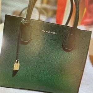 Green Micheal Kors Purse